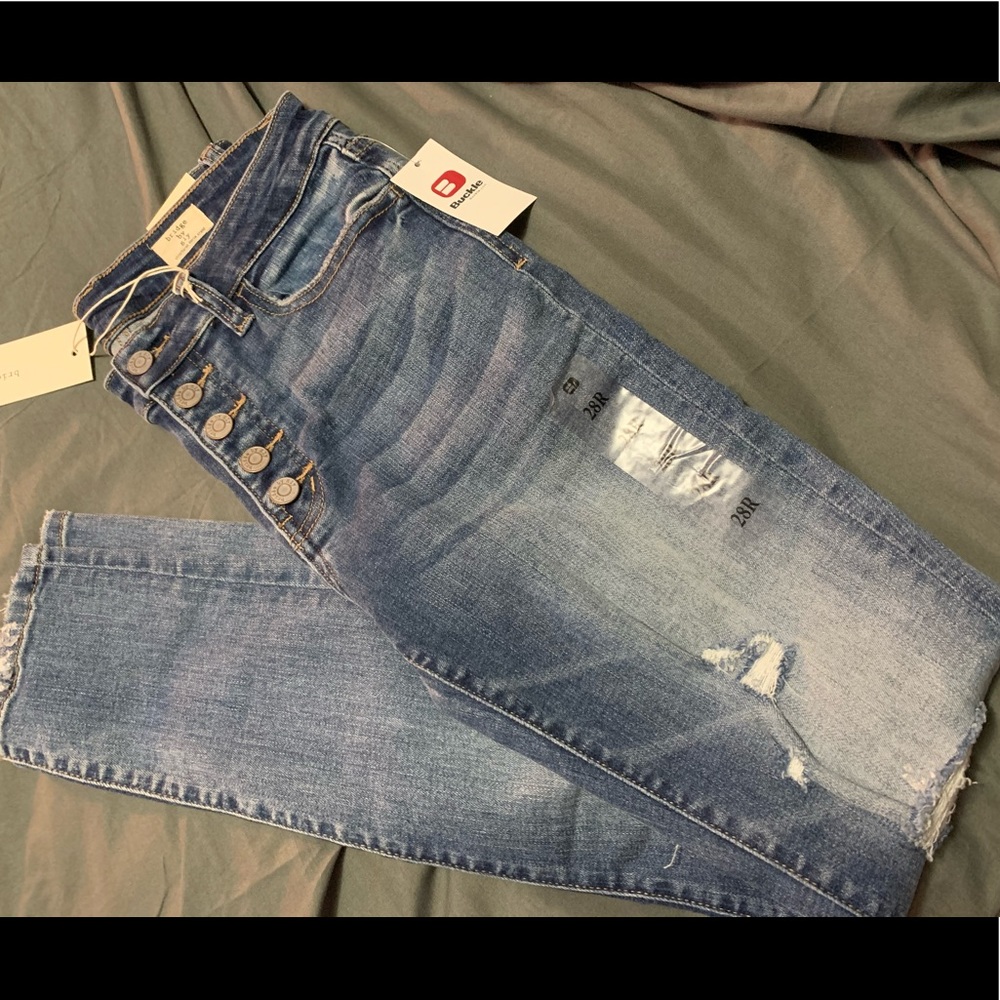 Brand new Buckle Bridge by Gly, mid-rise skinny